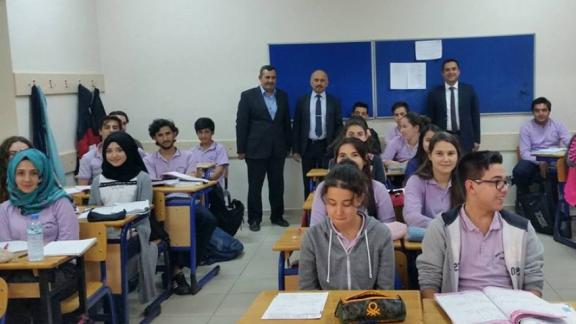 İlçe Milli Eğitim Müdürümüz Sayın Mehmet Ali Girgin, Sosyal Bilimler Lisesi´ni Ziyaret Etti.