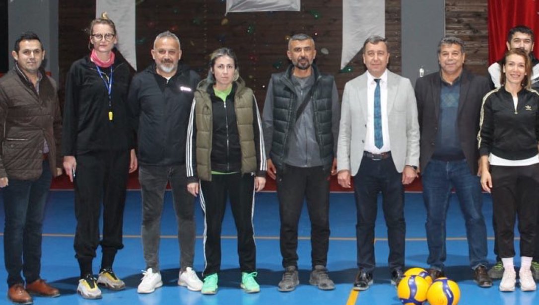 Öğretmenler Arası Voleybol Turnuvası Başladı.